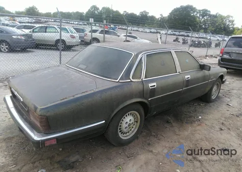 1988 Jaguar Xj6 z USA, uszkodzony, nr VIN SAJHV1648JC540850